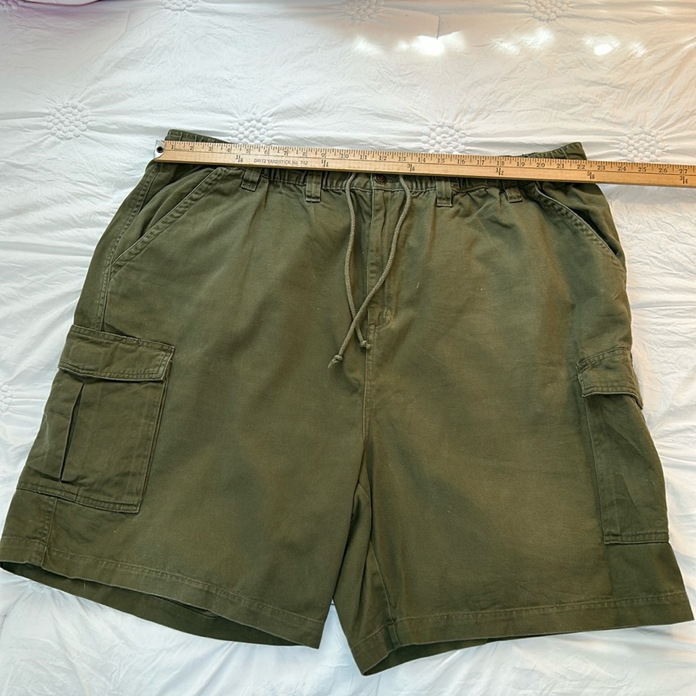 Men’s 3x dark green 100% cotton cargo shorts